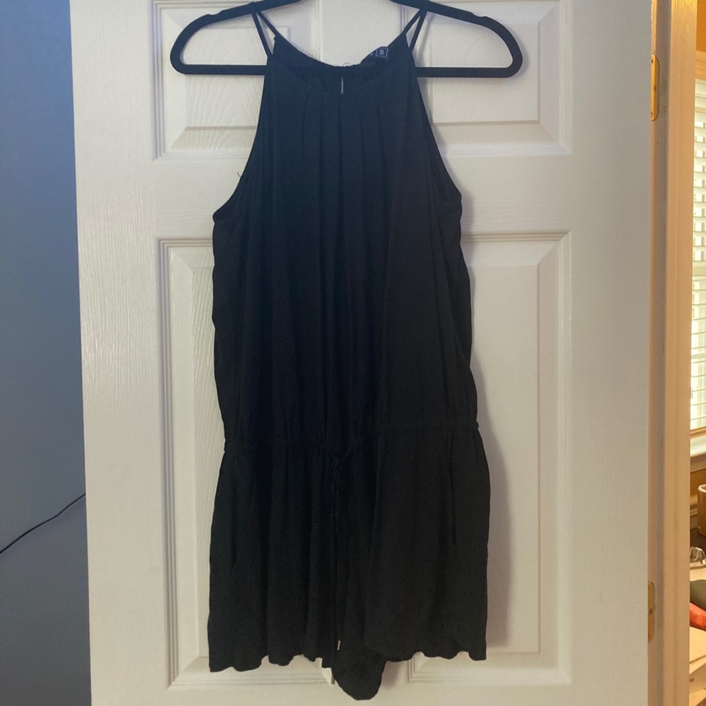 gap black romper